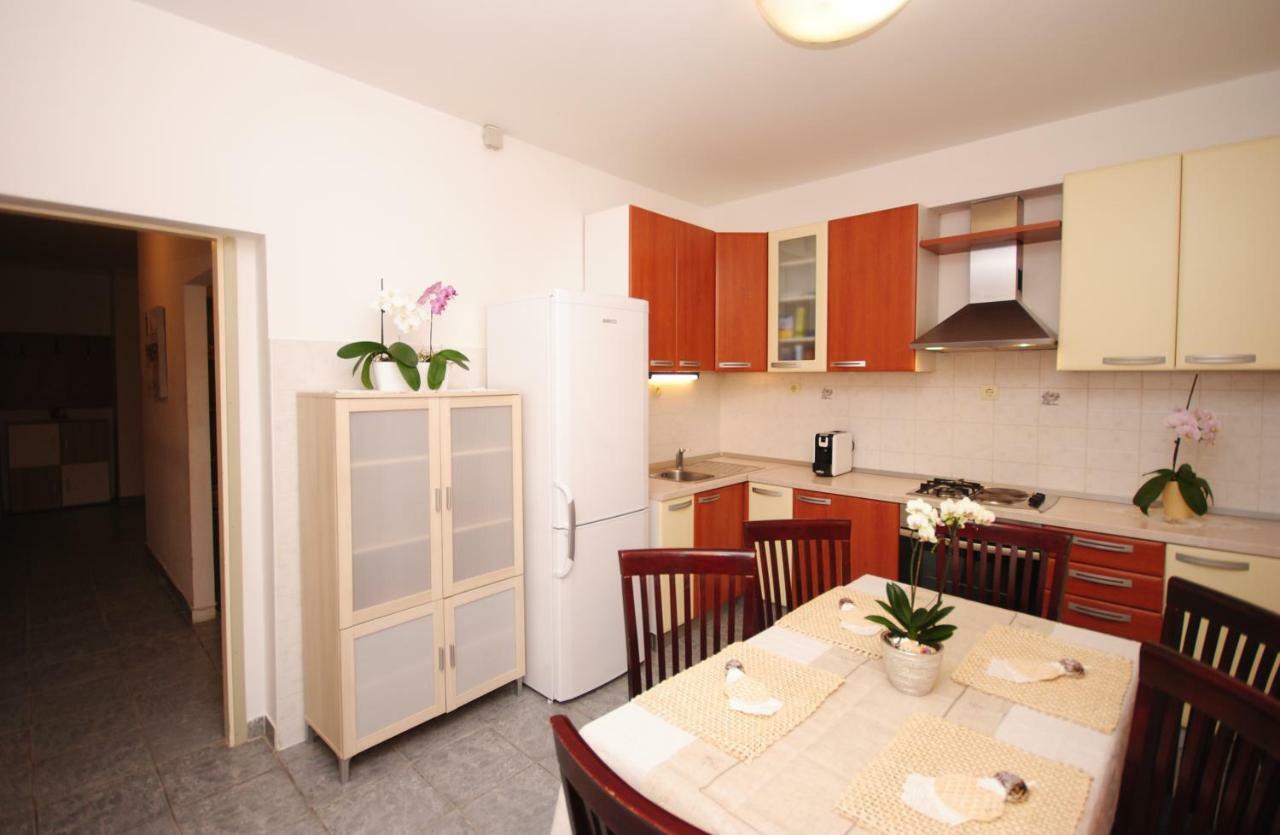 Apartment Raquil Split Bagian luar foto